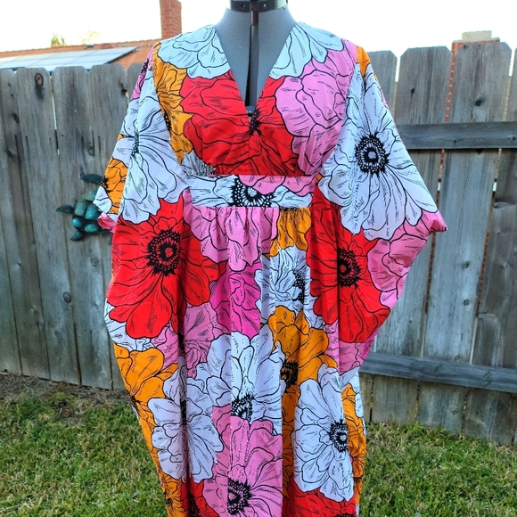 Flower Power Caftan - Picture 1 of 1